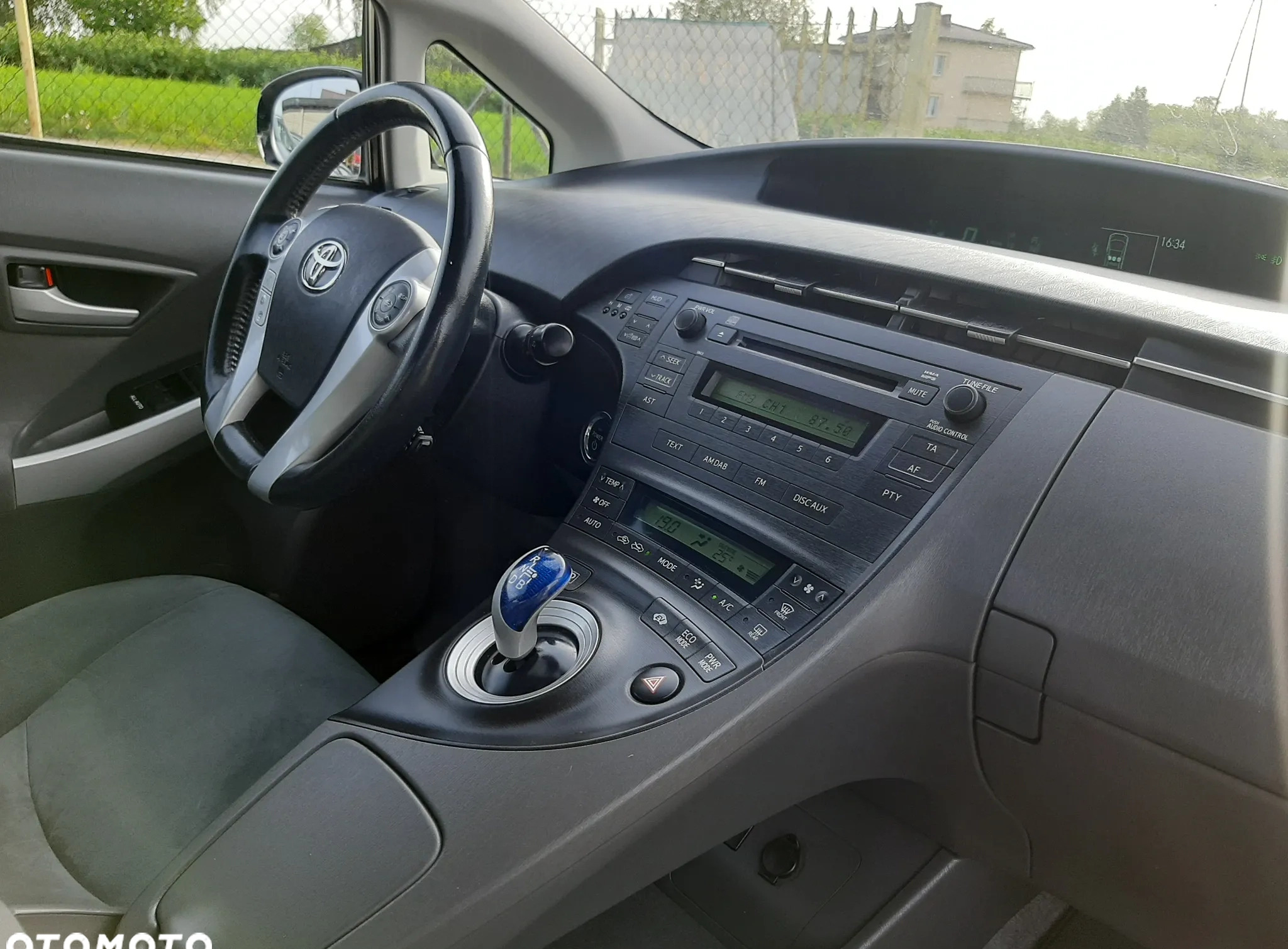 Toyota Prius cena 33700 przebieg: 253144, rok produkcji 2010 z Mszana Dolna małe 379